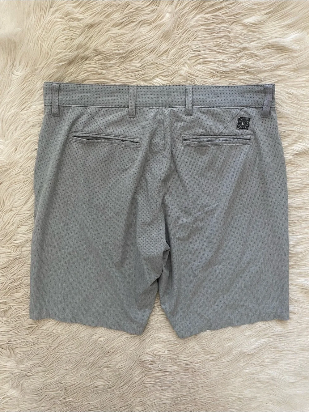 Linksoul Boardwalker AC Short Grey Perforated Fabric 9” Inseam Golf Sporty 34